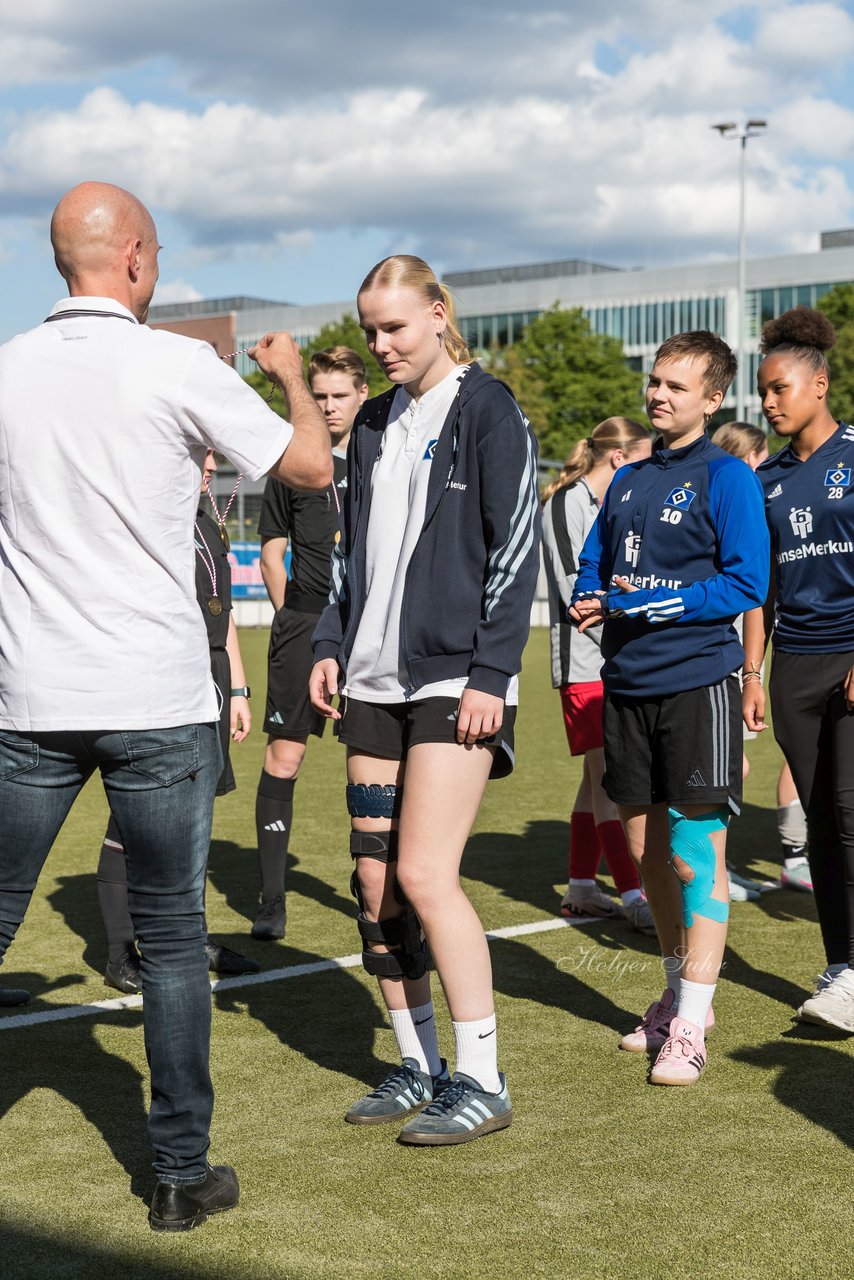 Bild 149 - wBJ Lotto Pokal Finale  Eimsbuetteler TV - Hamburger SV : Ergebnis: 0:3